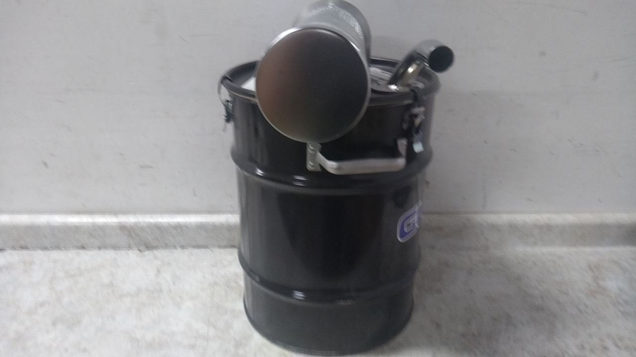 Guardair N101SC 10 Gal Tank Size 61 CFM Pneumatic Drum Vacuum (C)-12012779 - Image 4