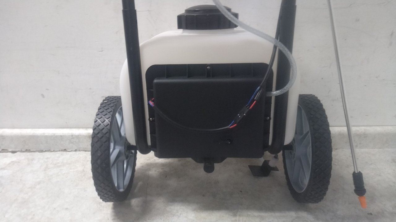 Master Manufacturing PCD-E3-009B-MM 9 Gal Tank Cap Cordless Cart Sprayer (C)-11666411 - Image 5