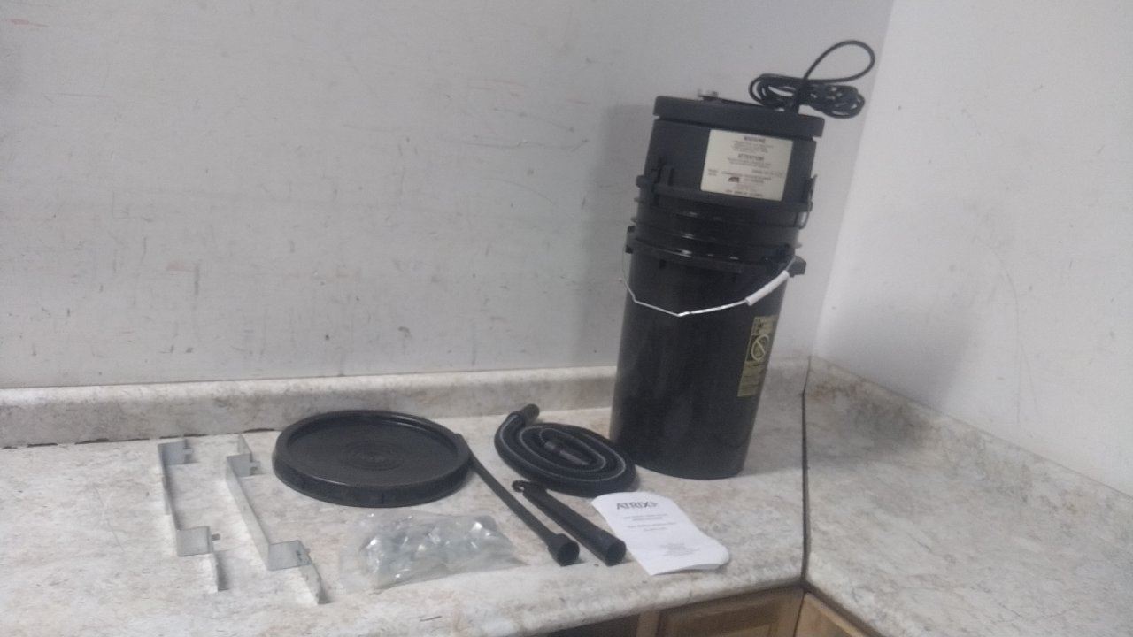 Atrix HCVAC7H-ESD 7 Gal Tank Size 99 CFM 120V Critical Area Vacuum (D)-12768011