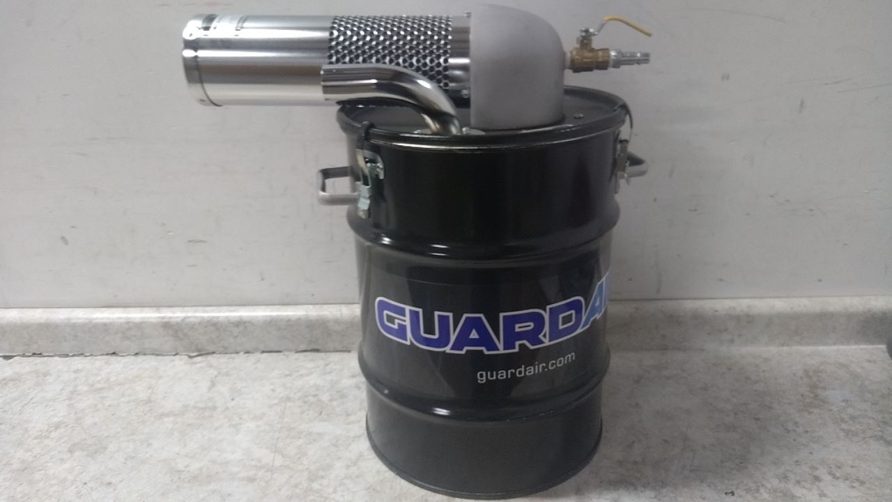 Guardair N101SC 10 Gal Tank Size 61 CFM Pneumatic Drum Vacuum (C)-12012779 - Image 3