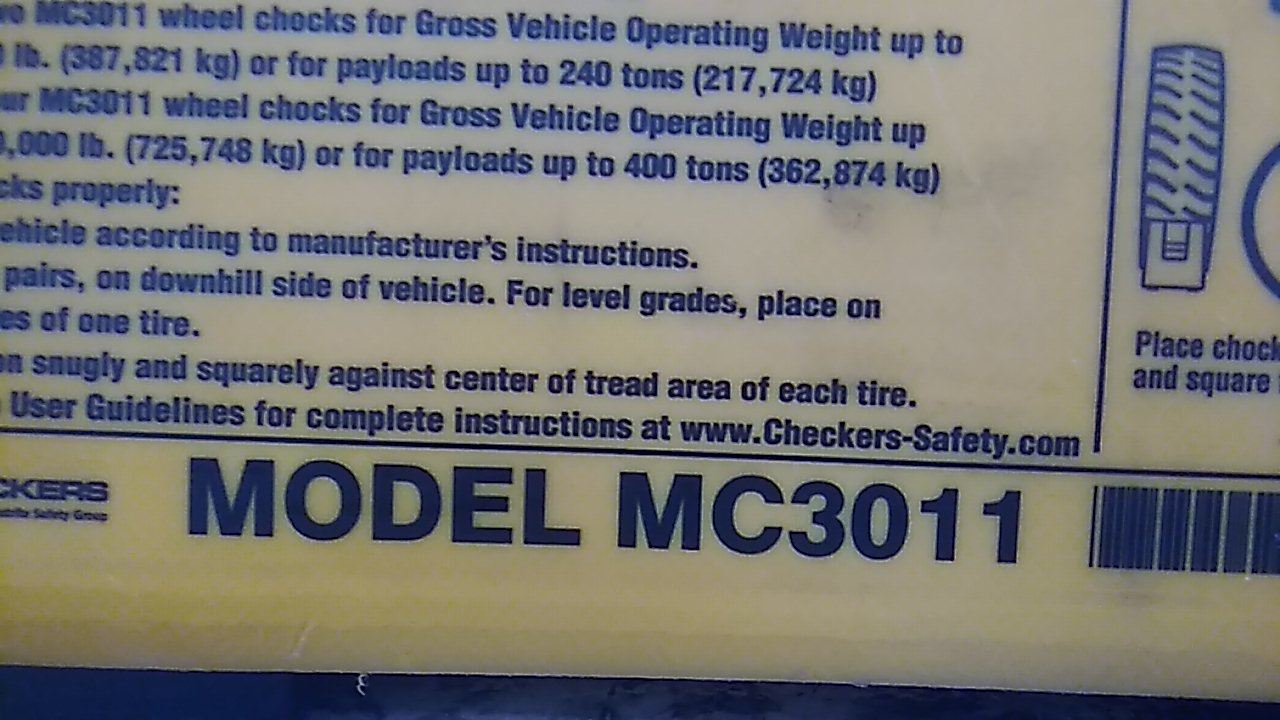 Checkers MC3011 400,000 Lb Max Weight Wheel Chock (C)-32431633 - Image 2