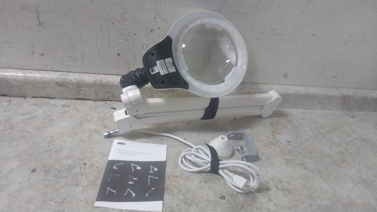 Vision-Luxo CIL026699 120V Circus LED Magnifier (C)-19972046