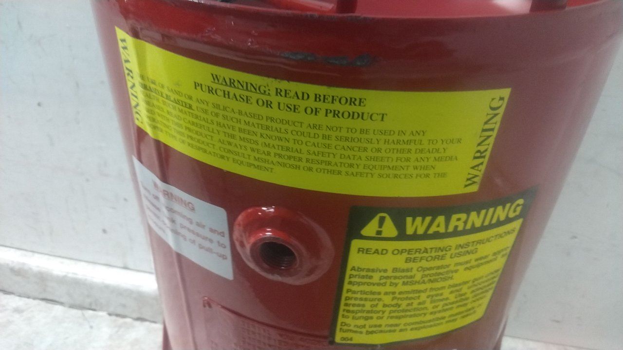 ALC 40001 0.65 Cu Ft Tank Cap 125 Max CFM Portable Abrasive Blaster (C)-16614631 - Image 6
