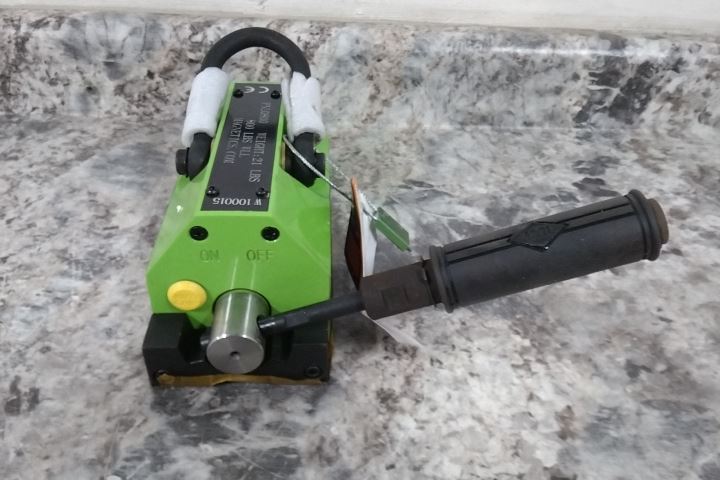 Mag-Mate MCL660X2 400 Lb Capacity Magnetic Lid Lifter (C)-36929365 - Image 8