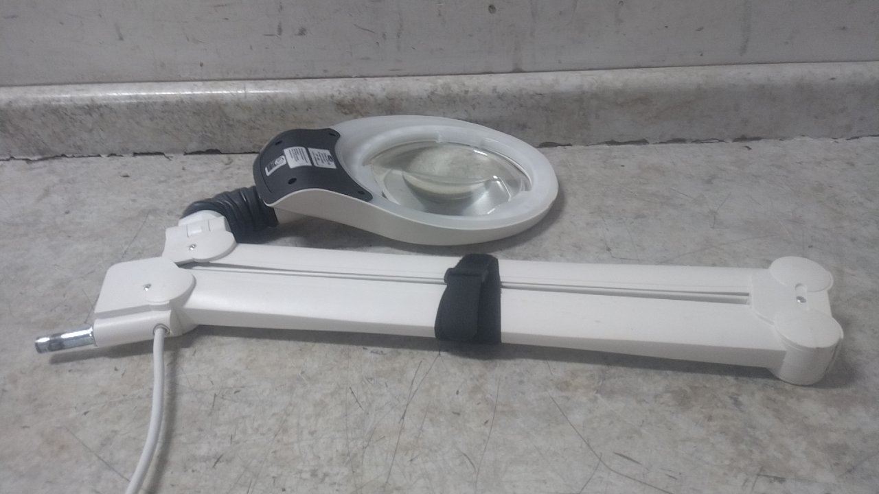 Vision-Luxo CIL026699 120V Circus LED Magnifier (C)-19972046 - Image 3