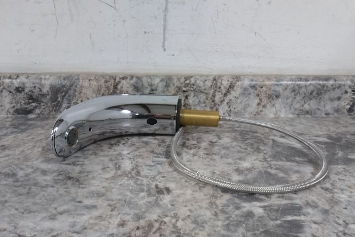 Moen 8553 0.5 GPM 6VDC 1 to 6 In Sensor Range Mid Arc Bathroom Faucet (C)-38952315 - Image 2