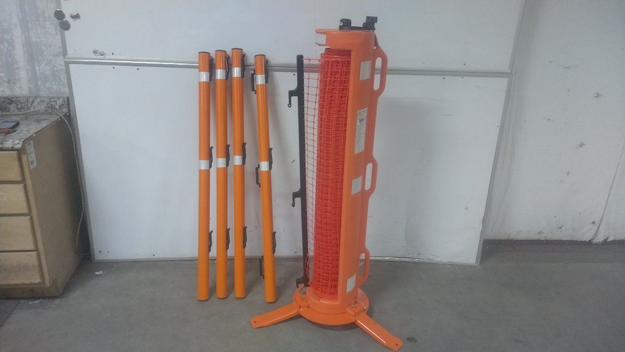 Rapid Roll 70-7000 50 Ft Length Outdoor Portable Barrier System (C)-21771046
