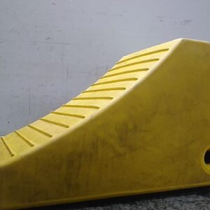 Checkers MC3011 400,000 Lb Max Weight Wheel Chock (C)-32431633