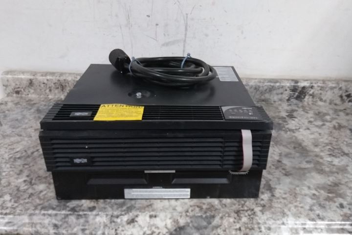Tripp Lite SMART3000CRMXL 120VAC Input/Output 9 Outlet UPS System (D)-54830341