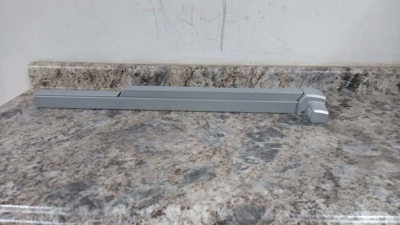 Stanley QED31336689 32 to 36 In Door Width Rim Exit Device (C)-35070764 - Image 5