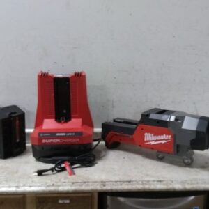 Milwaukee MXF302-2HD 72VDC 2,200 Max RPM Core Drill Rig Kit-58344145