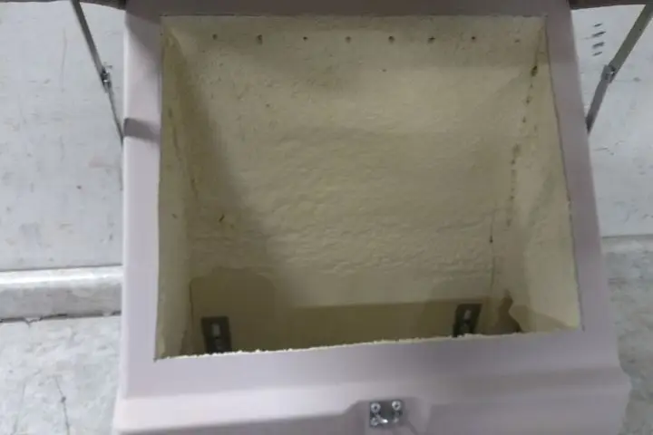 Hot Box HF011019022 120V Heated Fiberglass Flip-Top Valve Enclosure-33232591 - Image 5