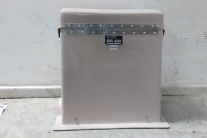 Hot Box HF011019022 120V Heated Fiberglass Flip-Top Valve Enclosure-33232591 - Image 7